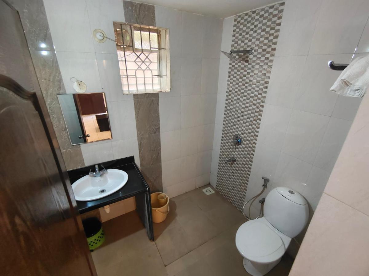 Hotel Casita วากาตอร์ ภายนอก รูปภาพ