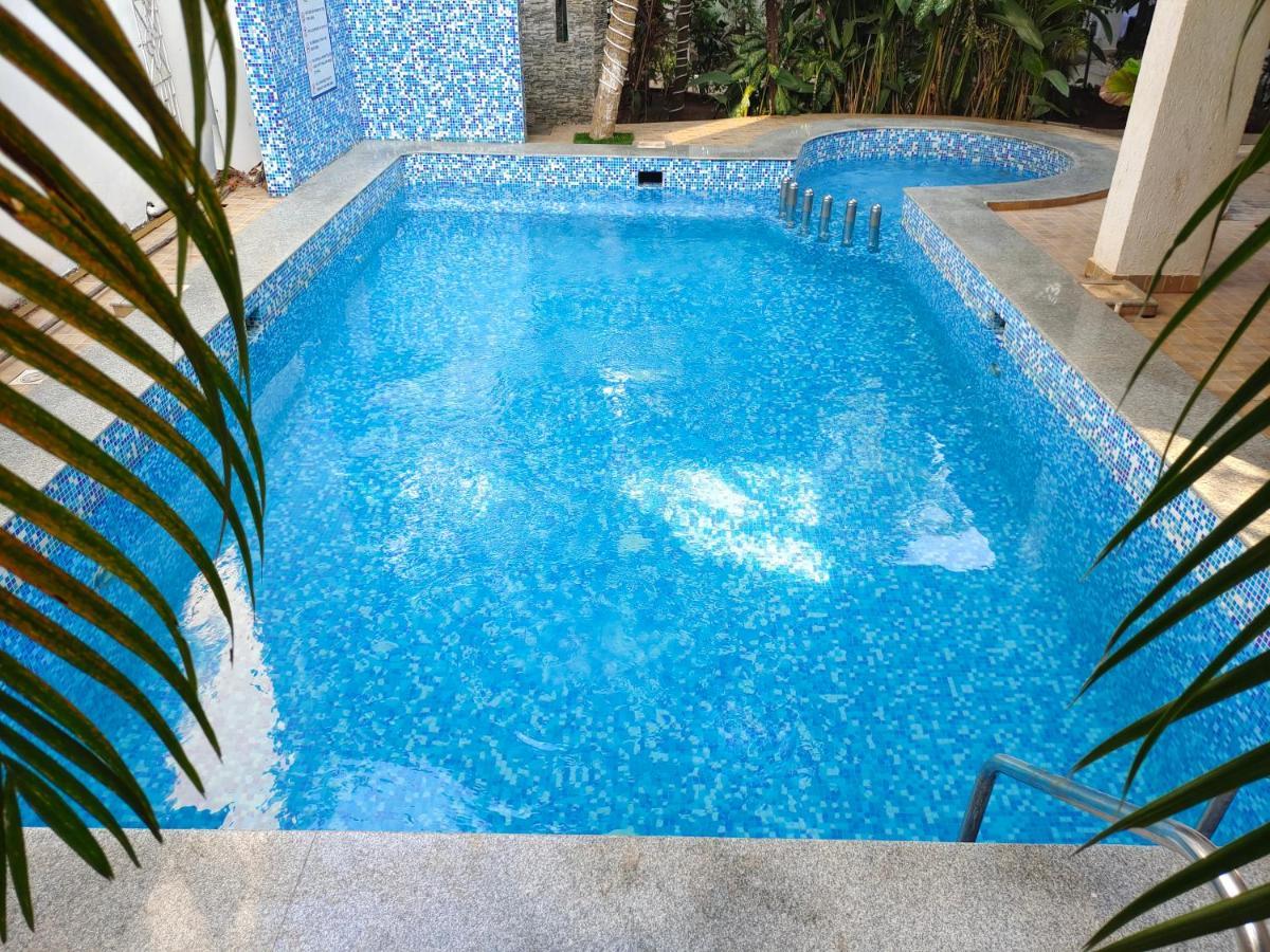 Hotel Casita วากาตอร์ ภายนอก รูปภาพ