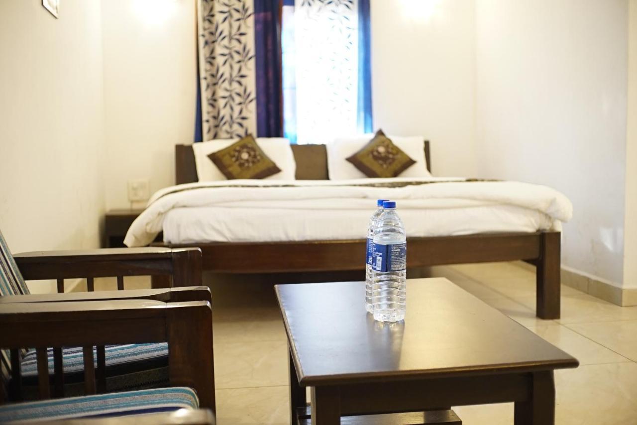 Hotel Casita วากาตอร์ ภายนอก รูปภาพ